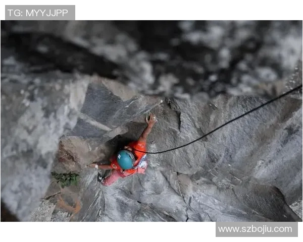 深圳攀岩队的灵活性揭秘:挑战极限与团队精神的完美结合 深圳攀岩队的灵活性揭秘:挑战极限与团队精神的完美结合