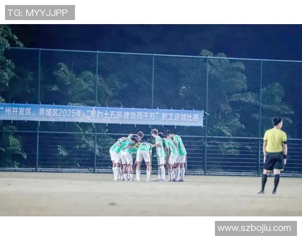 赛后分析:广州足球队与上海足球队实力对比及比赛亮点回顾 赛后分析:广州足球队与上海足球队实力对比及比赛亮点回顾