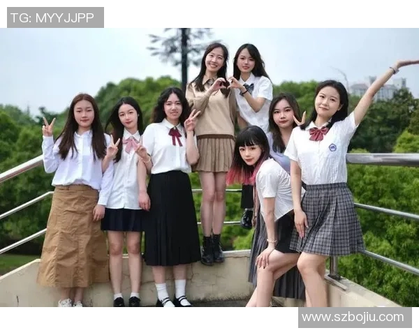 祝铭震的音乐旅程：从青涩少年到璀璨星辰的成长故事