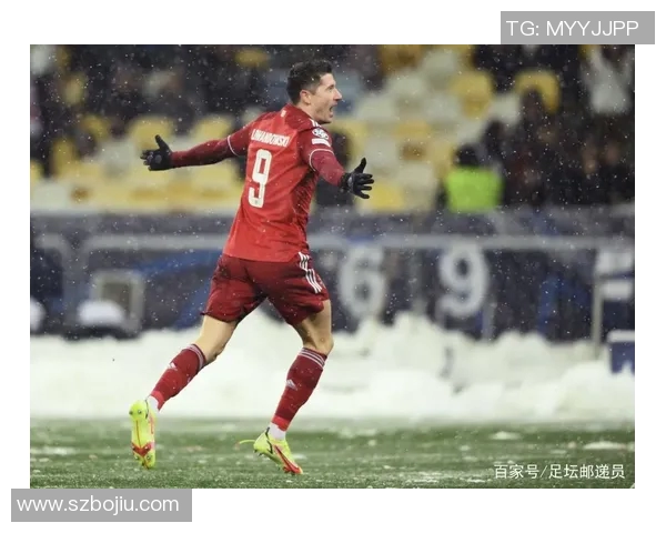 莱万带领球队再创辉煌新篇章球迷期待他在赛场上的精彩表现