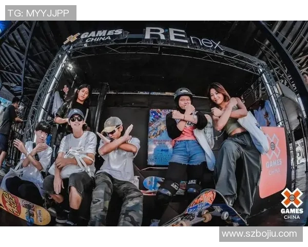 重庆滑板队的灵活性揭秘:滑板文化与城市活力的完美结合 重庆滑板队的灵活性揭秘:滑板文化与城市活力的完美结合